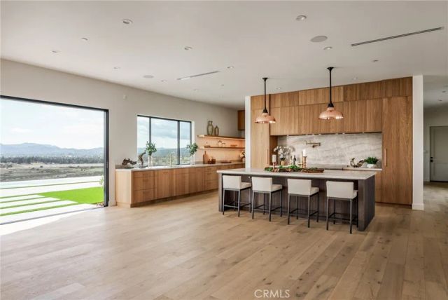 22328 S Summit Ridge Circle, Chatsworth, CA 91311