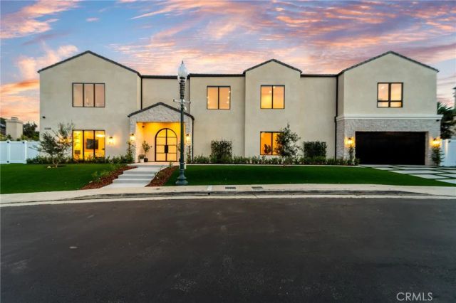 22328 S Summit Ridge Circle, Chatsworth, CA 91311