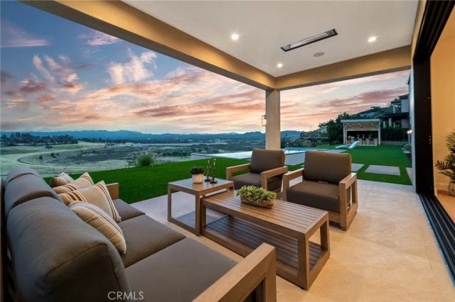 22328 S Summit Ridge Circle, Chatsworth, CA 91311