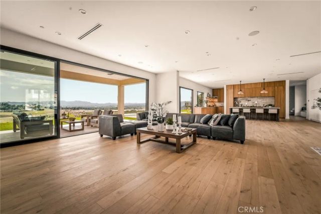 22328 S Summit Ridge Circle, Chatsworth, CA 91311