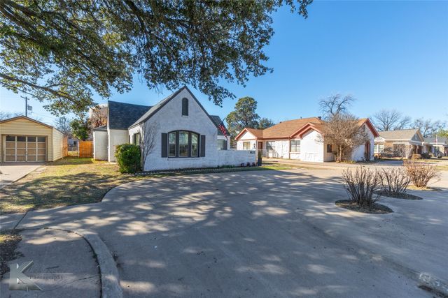1934 Sayles Boulevard, Abilene, TX 79605