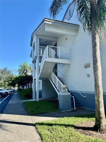 2640 S University Dr 113, Davie, FL 33328