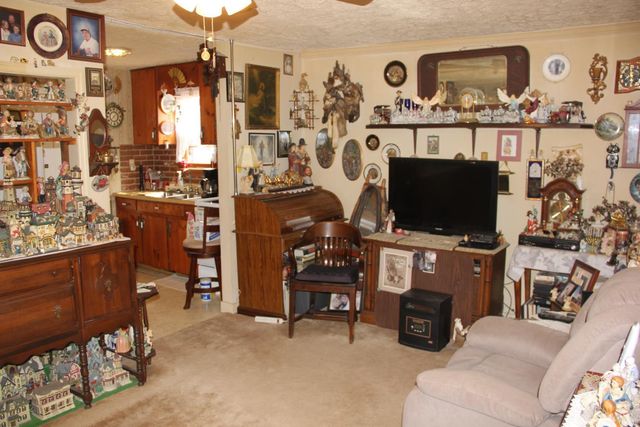 42 Edgeway Drive, Lynchburg, VA 24502