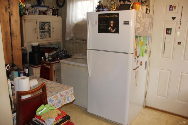 42 Edgeway Drive, Lynchburg, VA 24502