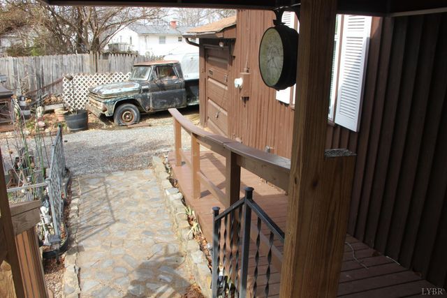 42 Edgeway Drive, Lynchburg, VA 24502