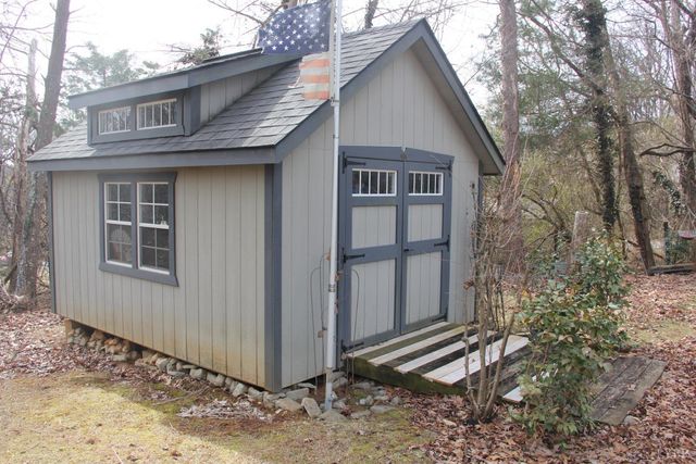 42 Edgeway Drive, Lynchburg, VA 24502