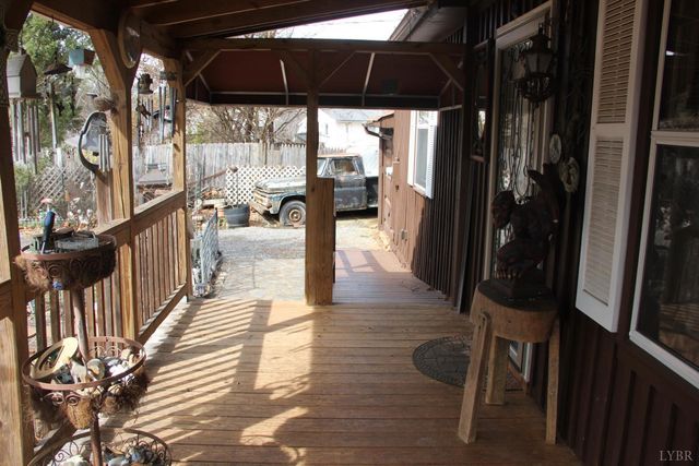 42 Edgeway Drive, Lynchburg, VA 24502