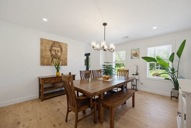 1479 Main St, Acushnet, MA 02743