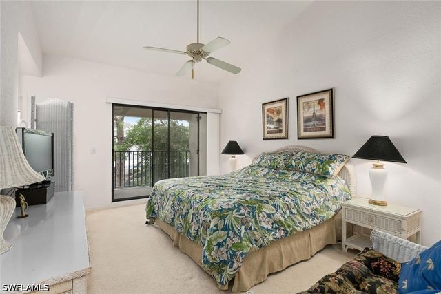 81 EMERALD WOODS DR M8, Naples, FL 34108