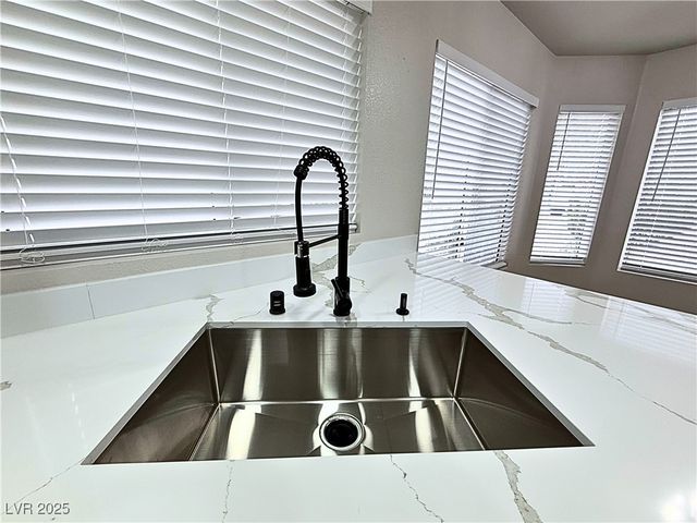 9409 January Drive, Las Vegas, NV 89134