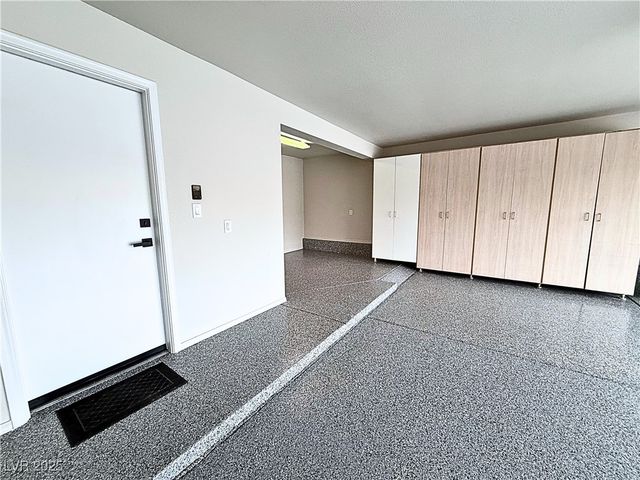 9409 January Drive, Las Vegas, NV 89134