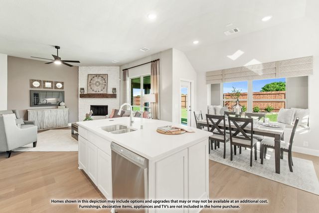 315 Spring Circle, Red Oak, TX 75154