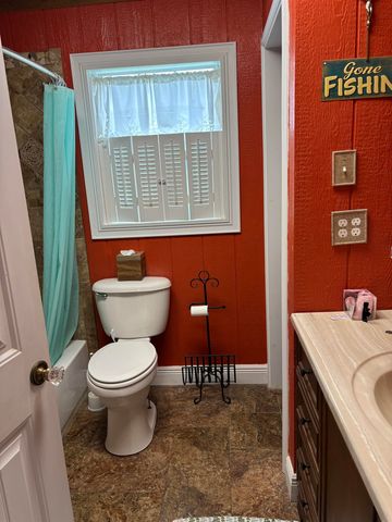 18837 East Main Street, Galliano, LA 70354