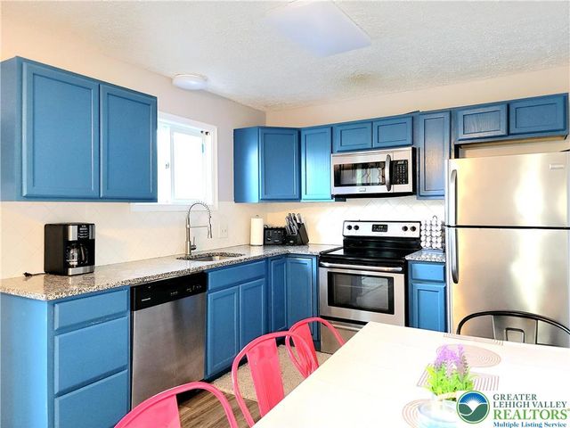 3172 CAROBETH Drive, Coolbaugh Twp, PA 18466