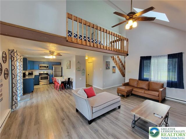 3172 CAROBETH Drive, Coolbaugh Twp, PA 18466