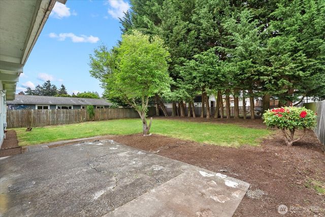29317 38th Place S, Auburn, WA 98001