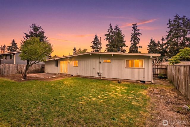 29317 38th Place S, Auburn, WA 98001