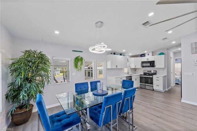 11791 Papershell DR, Fort Myers, FL 33908