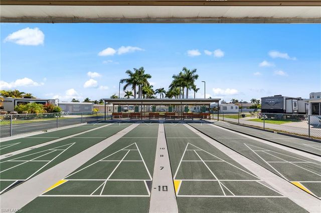 11791 Papershell DR, Fort Myers, FL 33908