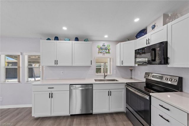 11791 Papershell DR, Fort Myers, FL 33908
