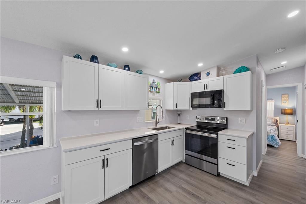 11791 Papershell DR, Fort Myers, FL 33908