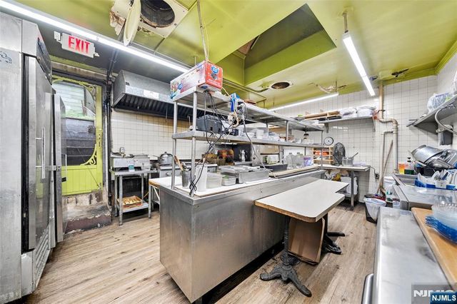 555 Anderson Avenue, Cliffside Park, NJ 07010