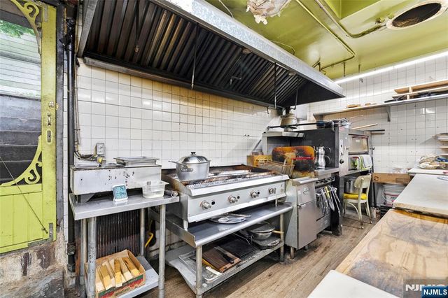 555 Anderson Avenue, Cliffside Park, NJ 07010