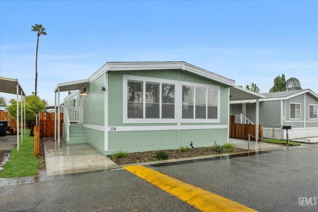 118 Cedarwood Lane, Bakersfield, CA 93308