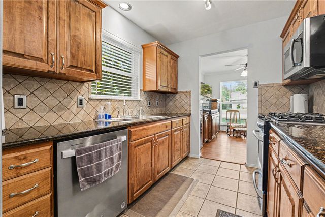 2912 Marsann Lane, Farmers Branch, TX 75234