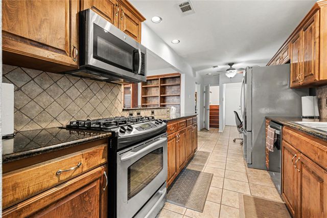 2912 Marsann Lane, Farmers Branch, TX 75234