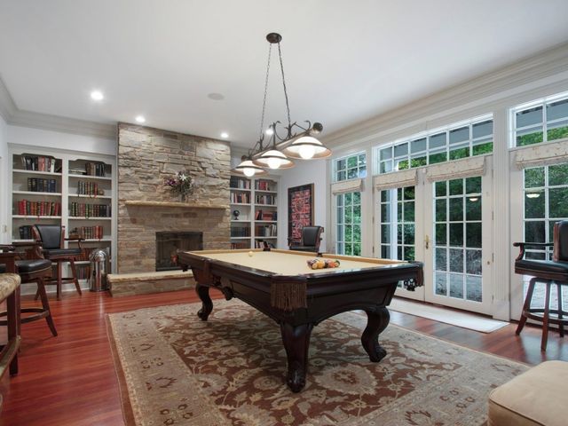 1850 N Mulford Road, Rockford, IL 61107