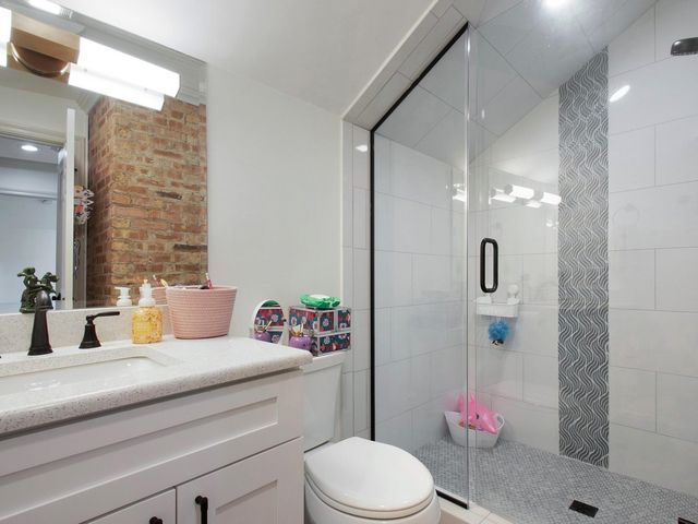 1850 N Mulford Road, Rockford, IL 61107