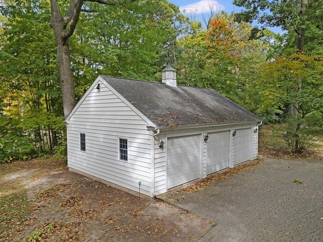 1850 N Mulford Road, Rockford, IL 61107