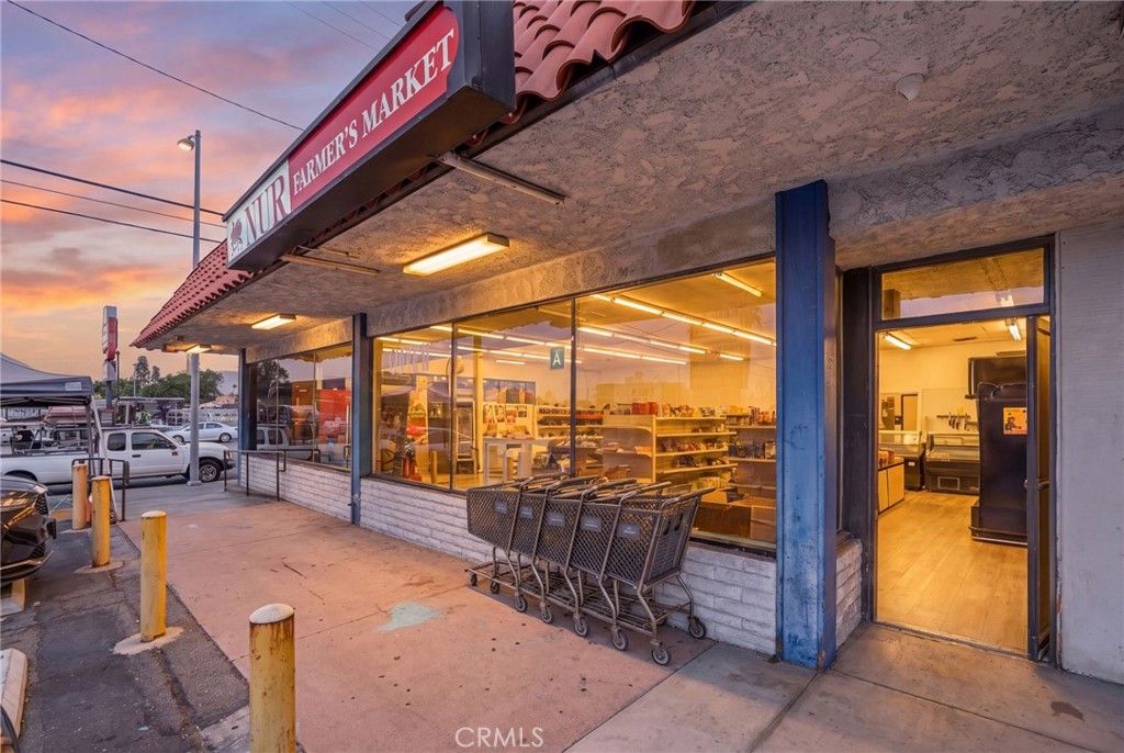 6744 Lankershim Boulevard, North Hollywood, CA 91606 — exterior