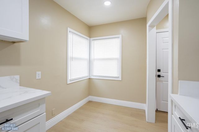 515 Woodrow Avenue, Bakersfield, CA 93308