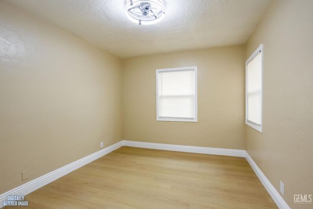 515 Woodrow Avenue, Bakersfield, CA 93308