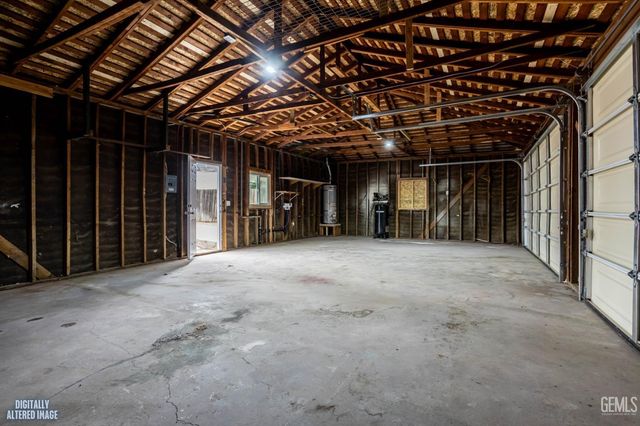515 Woodrow Avenue, Bakersfield, CA 93308