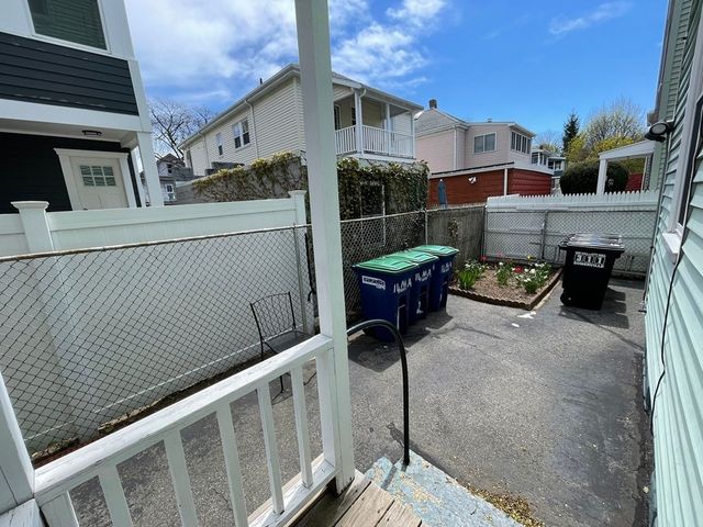 14 Magnus Ave 2, Somerville, MA 02143