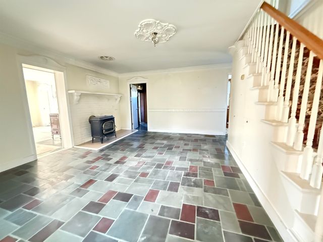 6614 Main Road, West Haven, VT 05743