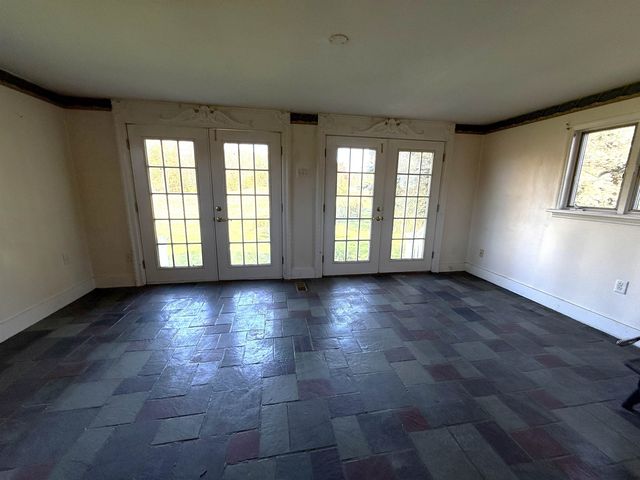 6614 Main Road, West Haven, VT 05743