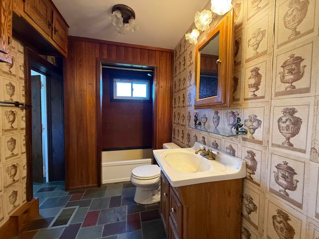 6614 Main Road, West Haven, VT 05743