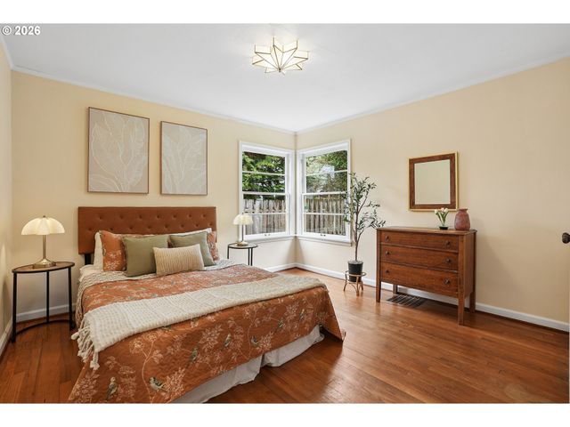 120 Ne BEYRL Ter, Portland, OR 97220