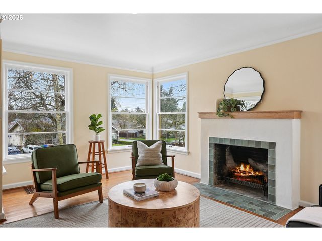 120 Ne BEYRL Ter, Portland, OR 97220