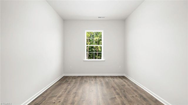 2712 Luxborough Lane, Mebane, NC 27302