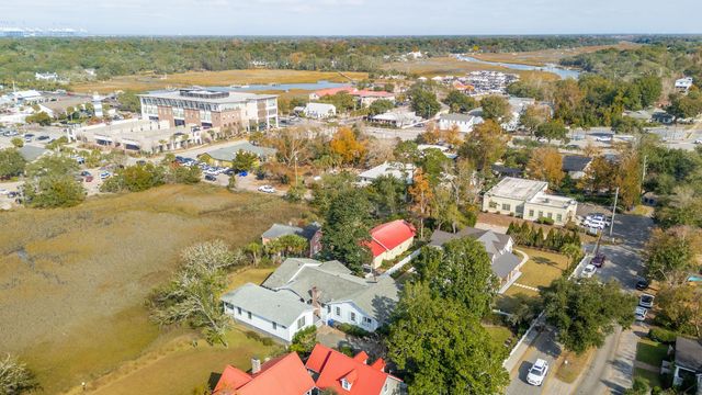 212 Live Oak Drive, Mount Pleasant, SC 29464