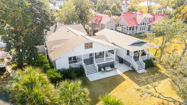 212 Live Oak Drive, Mount Pleasant, SC 29464