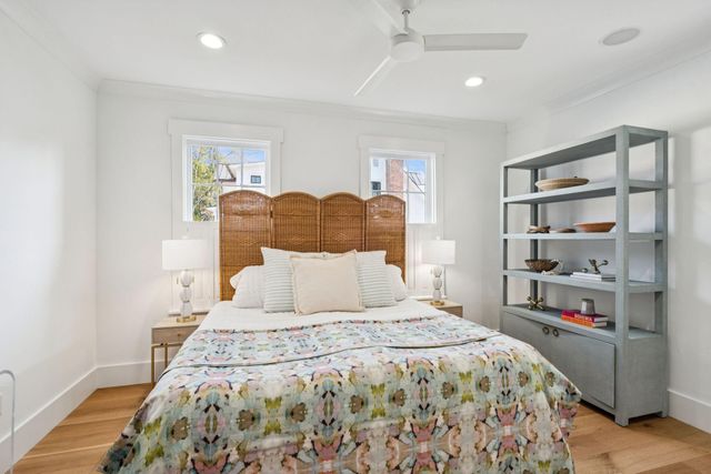 212 Live Oak Drive, Mount Pleasant, SC 29464