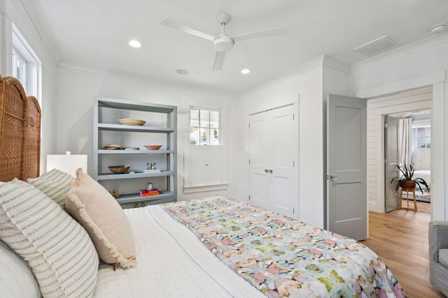 212 Live Oak Drive, Mount Pleasant, SC 29464