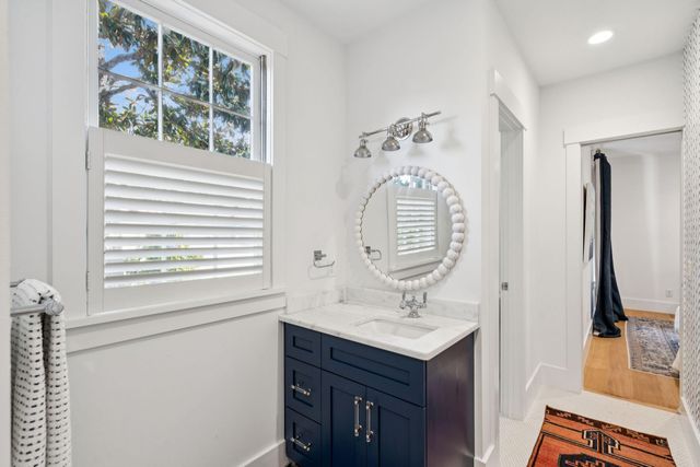 212 Live Oak Drive, Mount Pleasant, SC 29464