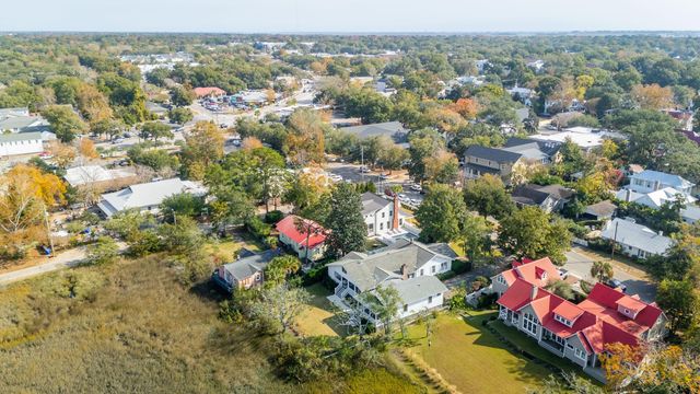 212 Live Oak Drive, Mount Pleasant, SC 29464
